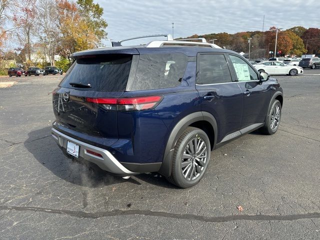 2025 Nissan Pathfinder SL