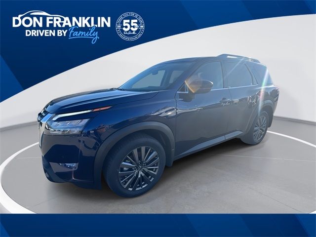 2025 Nissan Pathfinder SL