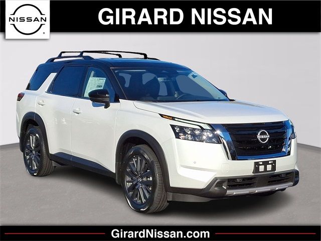 2025 Nissan Pathfinder SL