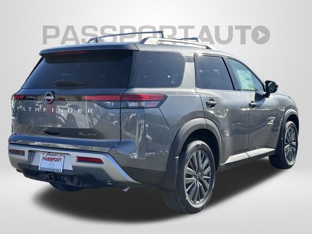 2025 Nissan Pathfinder SL