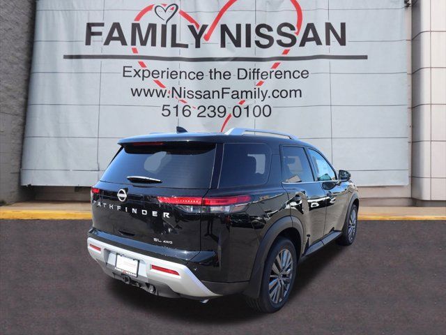 2025 Nissan Pathfinder SL