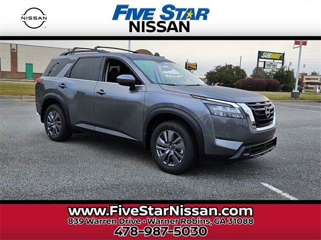 2025 Nissan Pathfinder SV