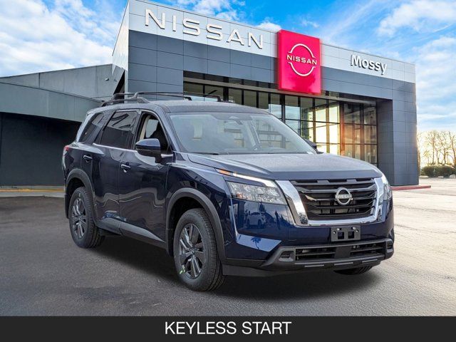 2025 Nissan Pathfinder SV