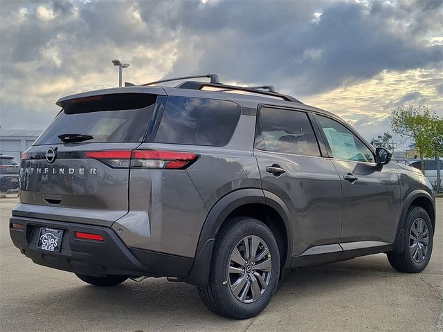 2025 Nissan Pathfinder SV