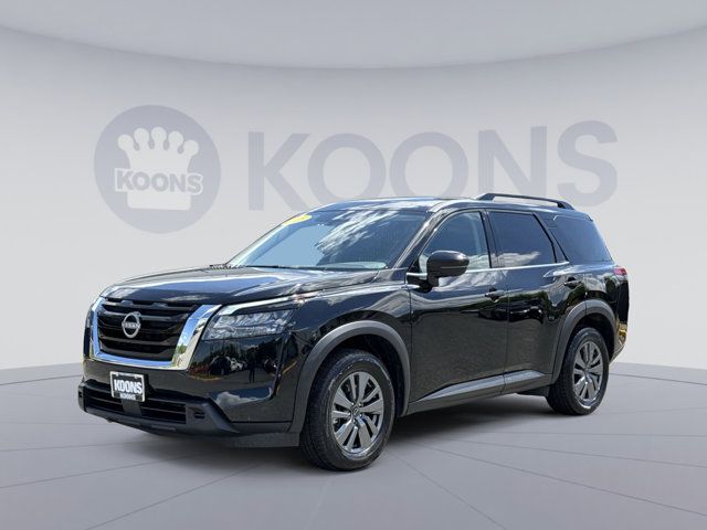 2025 Nissan Pathfinder SV