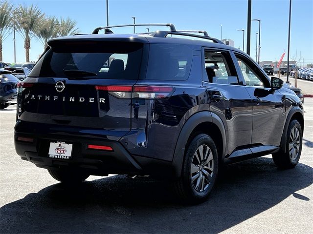2025 Nissan Pathfinder SV