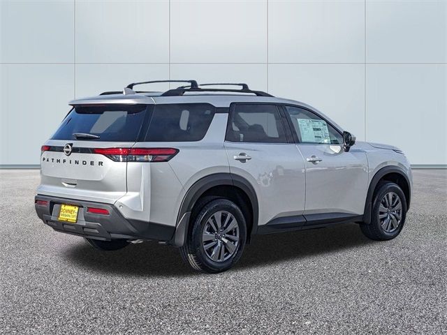 2025 Nissan Pathfinder SV