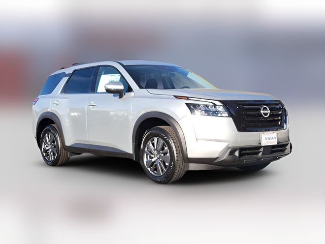 2025 Nissan Pathfinder SV