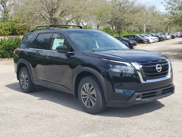 2025 Nissan Pathfinder SV
