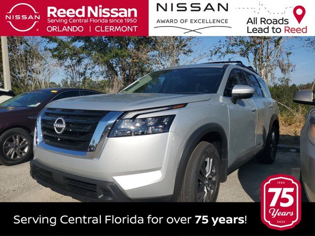 2025 Nissan Pathfinder SV