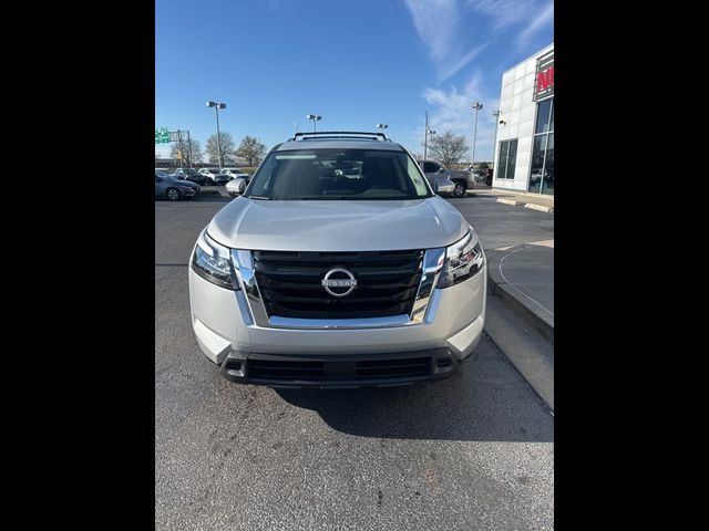 2025 Nissan Pathfinder SV