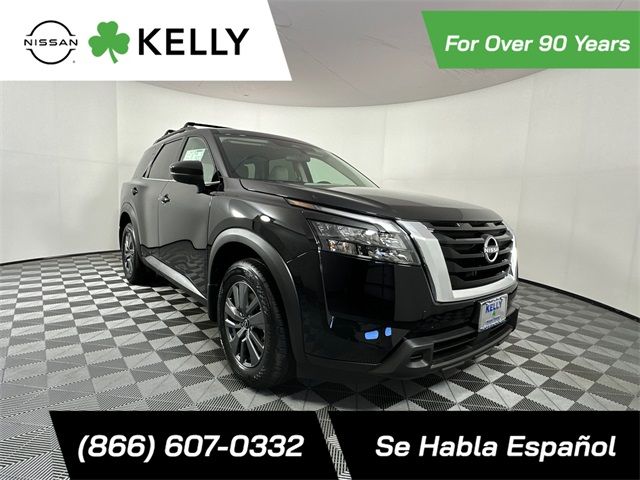 2025 Nissan Pathfinder SV