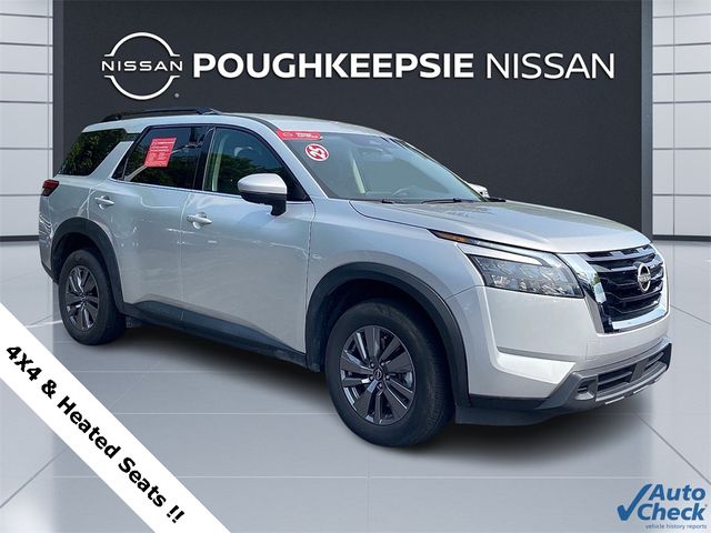 2025 Nissan Pathfinder SV
