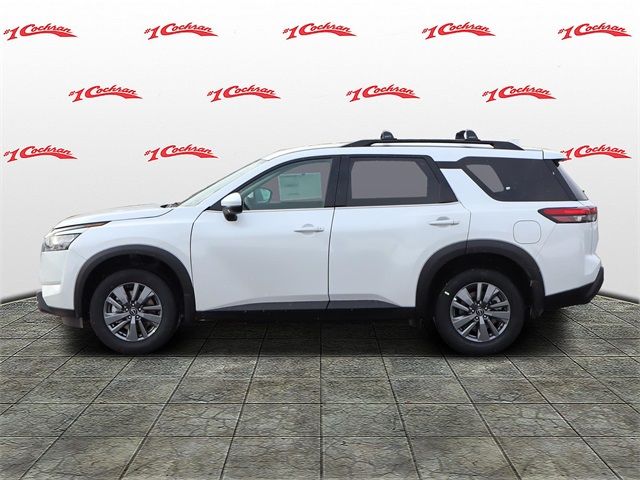 2025 Nissan Pathfinder SV