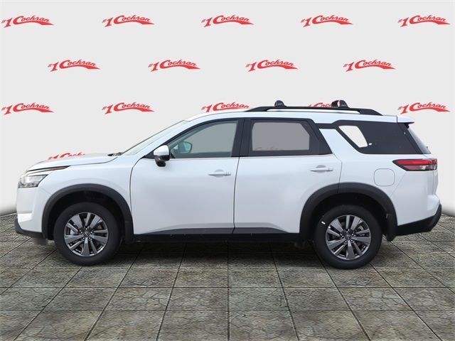 2025 Nissan Pathfinder SV