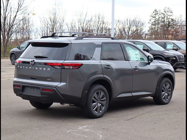 2025 Nissan Pathfinder SV