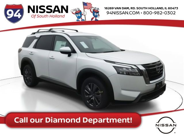 2025 Nissan Pathfinder SV
