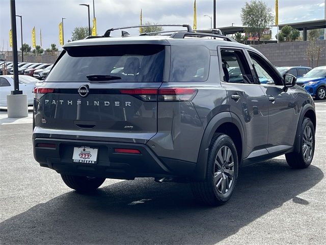 2025 Nissan Pathfinder SV
