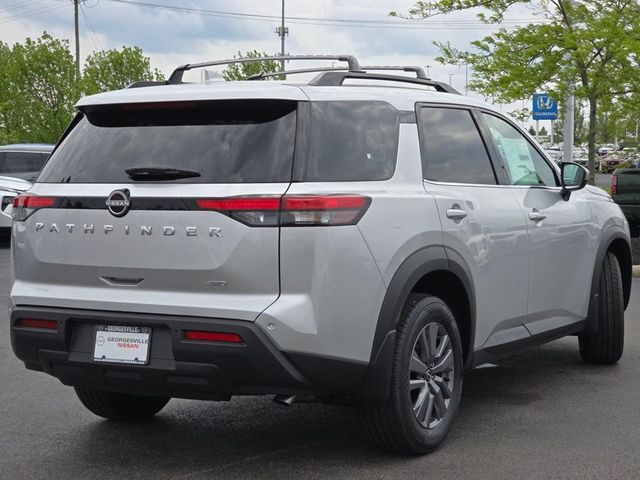 2025 Nissan Pathfinder SV