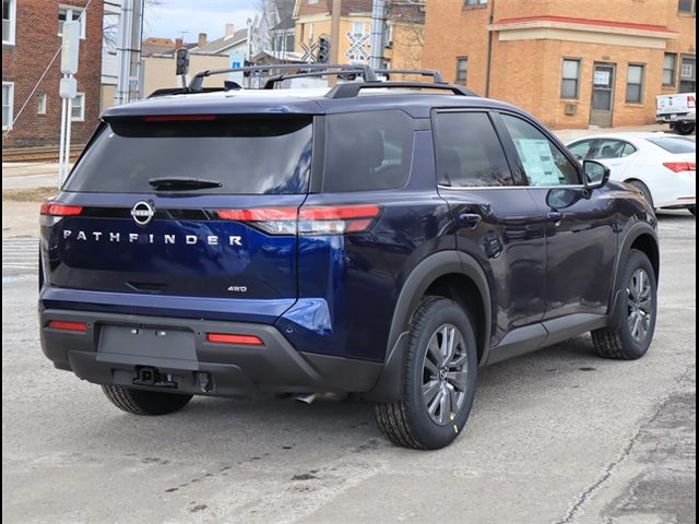 2025 Nissan Pathfinder SV