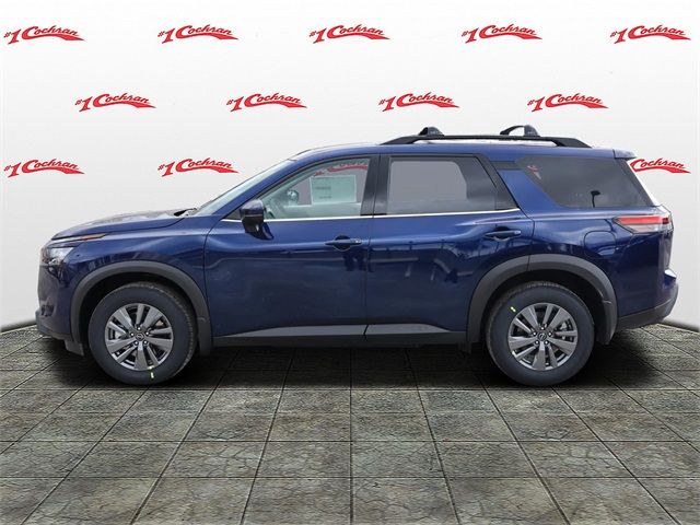 2025 Nissan Pathfinder SV