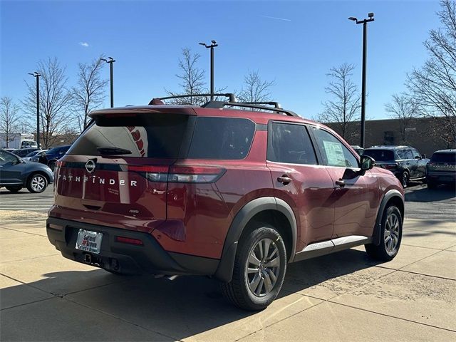 2025 Nissan Pathfinder SV