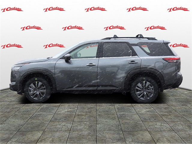 2025 Nissan Pathfinder SV