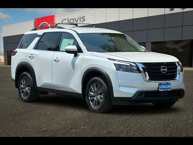 2025 Nissan Pathfinder SV