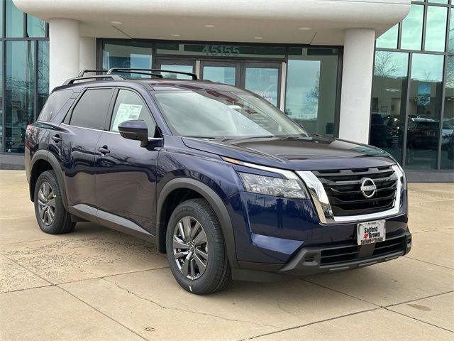 2025 Nissan Pathfinder SV