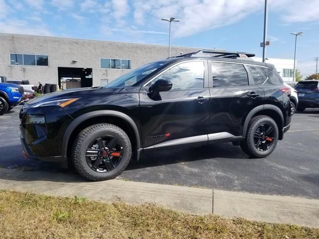 2025 Nissan Rogue Rock Creek