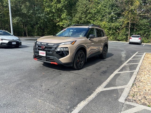 2025 Nissan Rogue Rock Creek