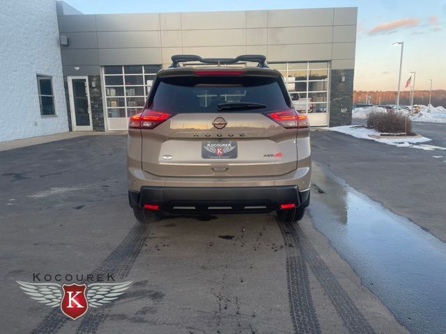 2025 Nissan Rogue Rock Creek