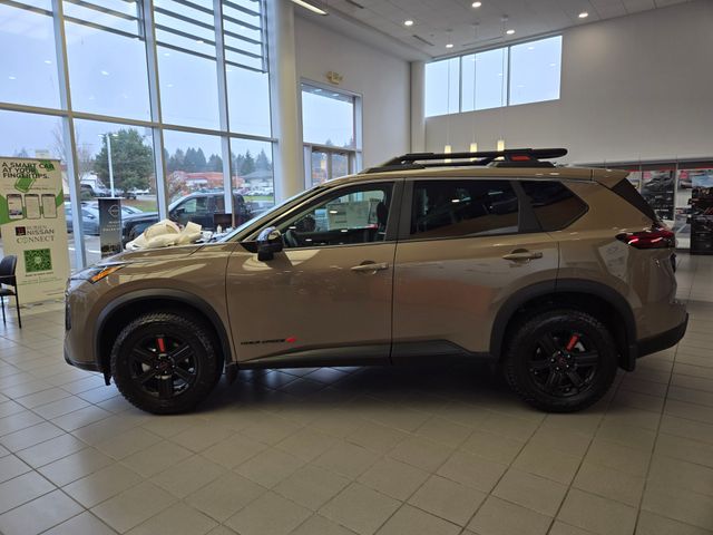 2025 Nissan Rogue Rock Creek