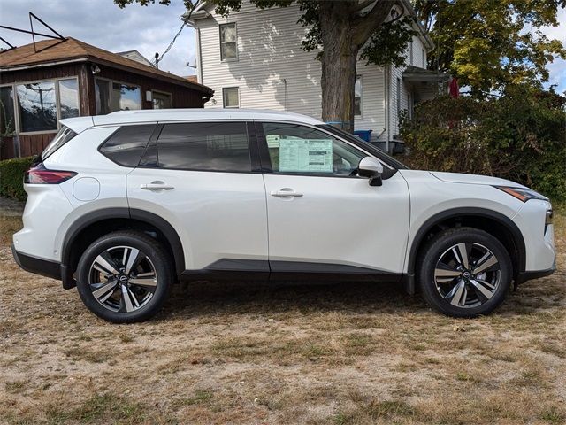 2025 Nissan Rogue SL