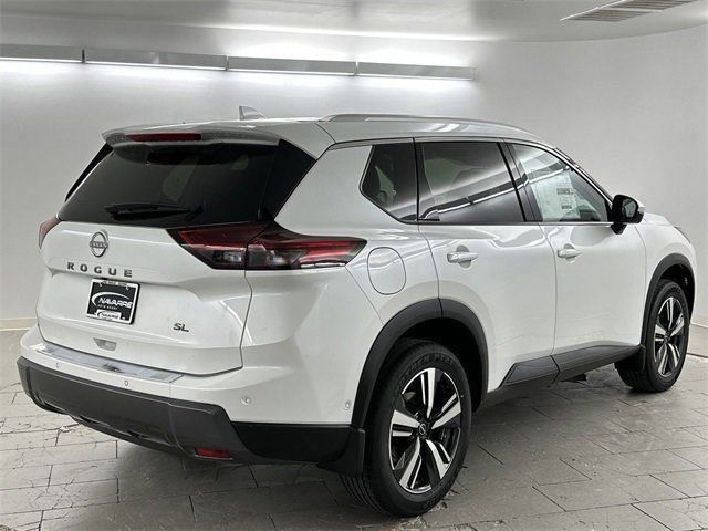 2025 Nissan Rogue SL