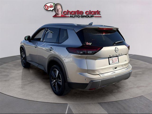 2025 Nissan Rogue SL