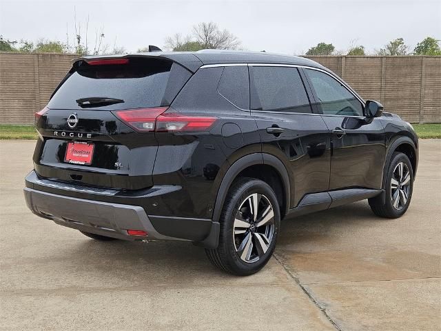 2025 Nissan Rogue SL