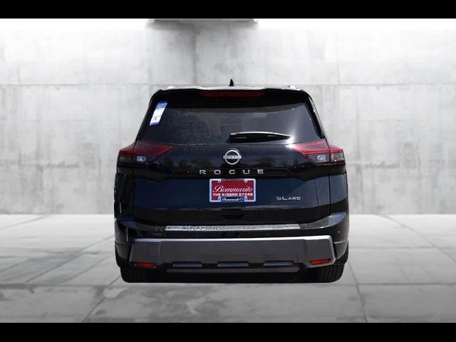 2025 Nissan Rogue SL