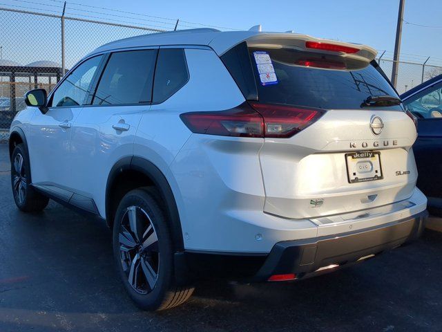 2025 Nissan Rogue SL