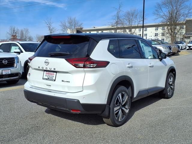 2025 Nissan Rogue SL