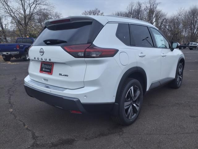 2025 Nissan Rogue SL