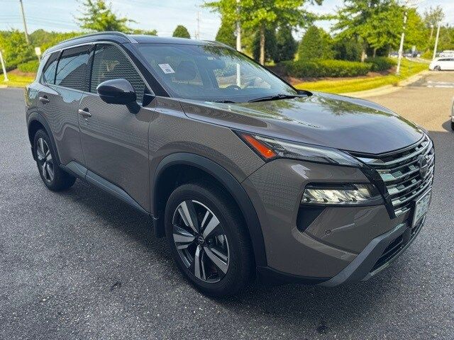 2025 Nissan Rogue SL
