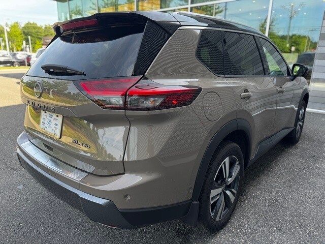 2025 Nissan Rogue SL