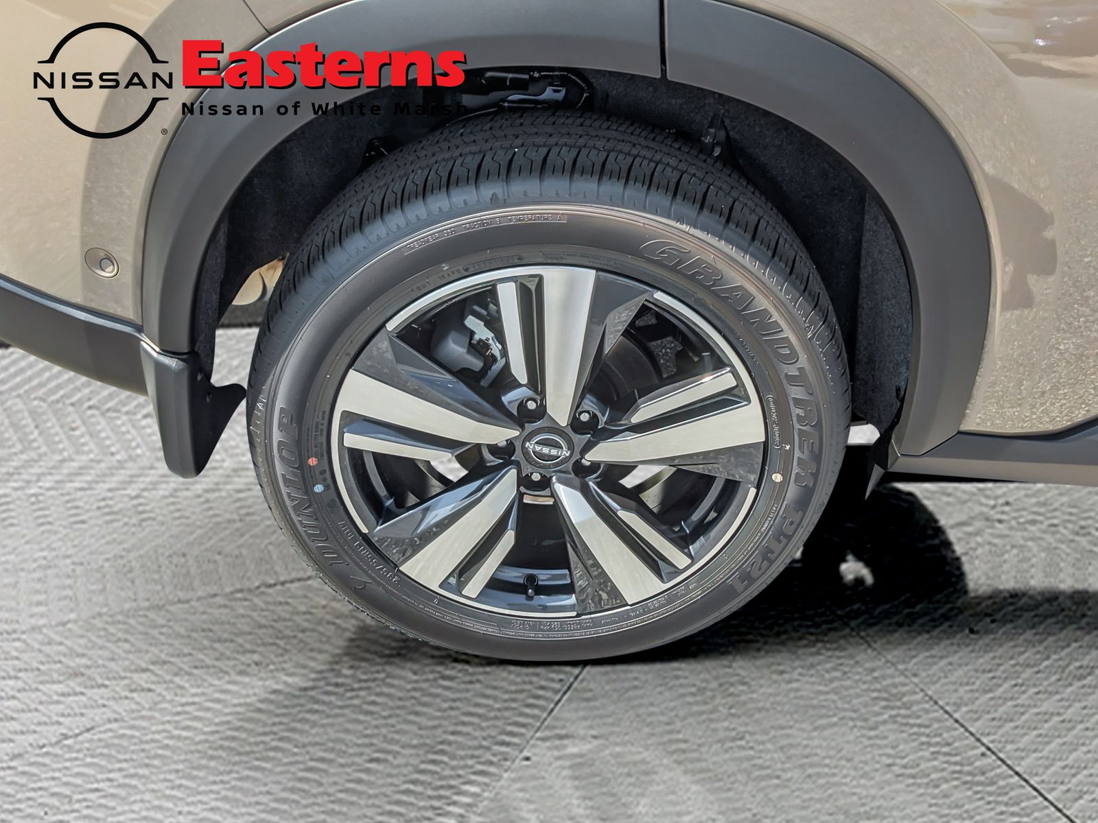 2025 Nissan Rogue SL - Photo 13