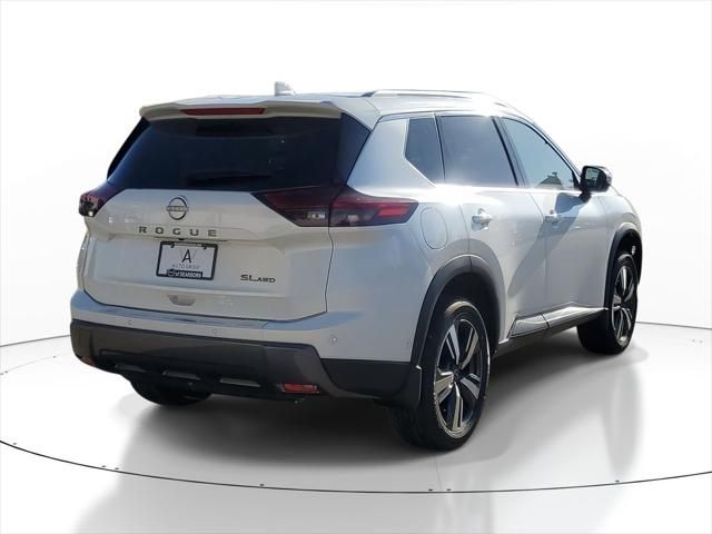 2025 Nissan Rogue SL