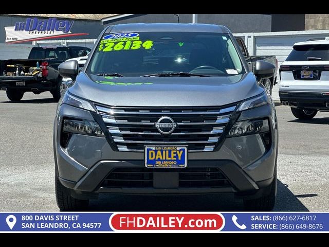 2025 Nissan Rogue SV