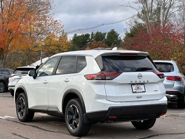 2025 Nissan Rogue SV