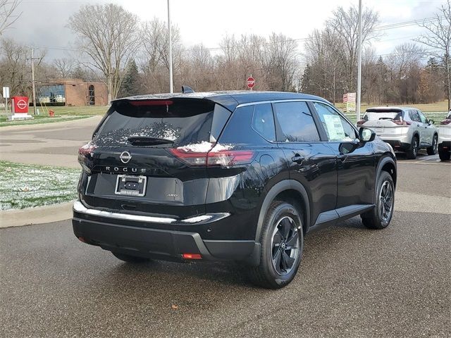 2025 Nissan Rogue SV