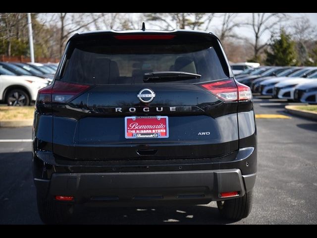 2025 Nissan Rogue SV