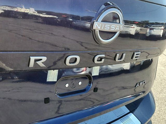 2025 Nissan Rogue SV